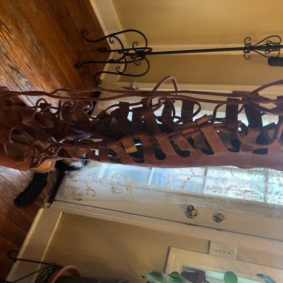 Over the Knee Cape Robin Pink Suede Sandals Sz 6 - Picture 3 of 7